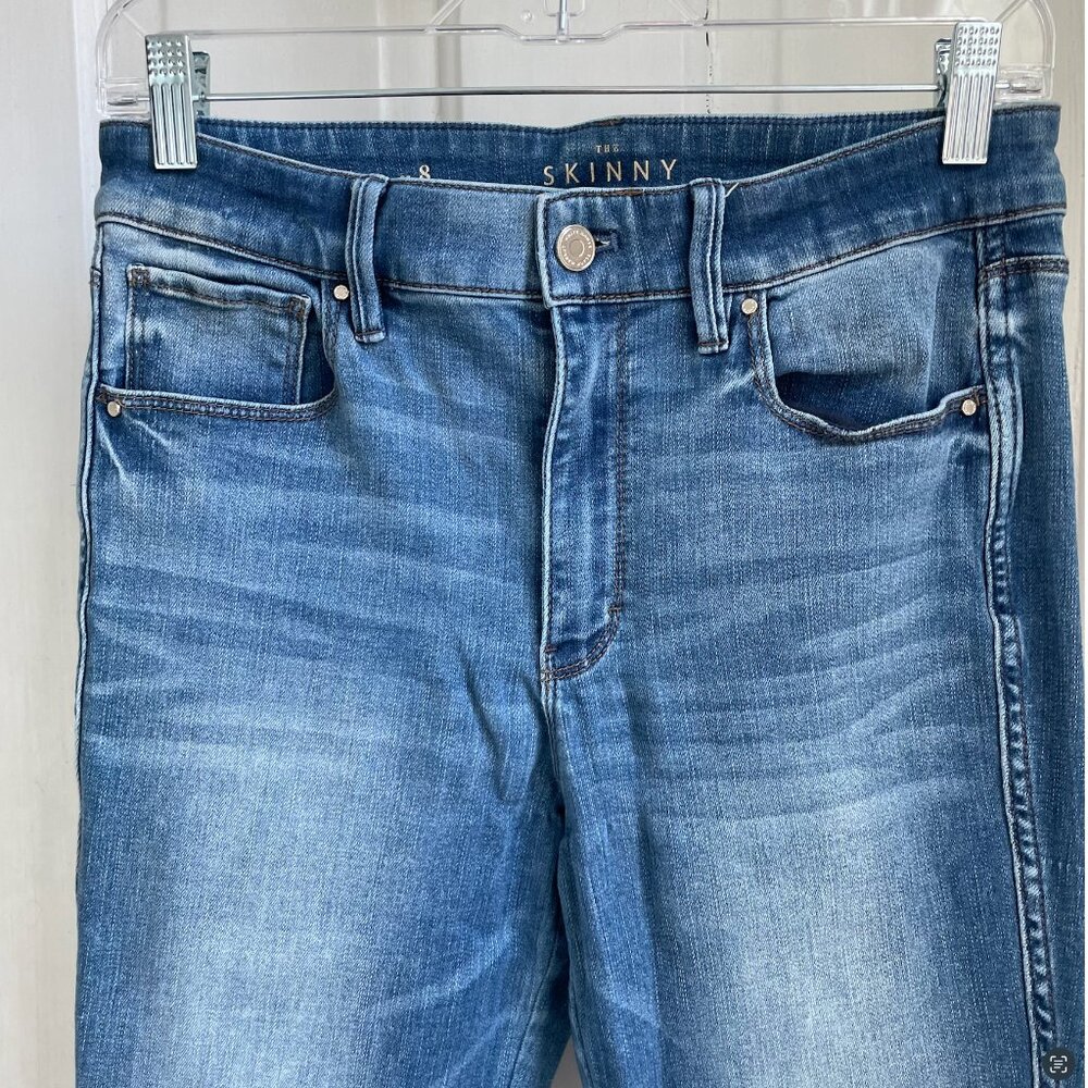 White House Black Market “The Skinny Flare” Jeans – Size 8 - Picture 3 of 10